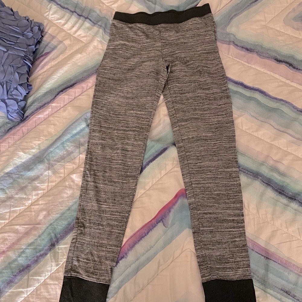 legging type sweat pants